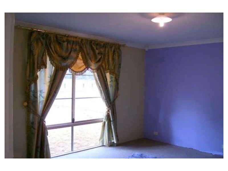 28 Abingdon Crescent, Wellard WA 6170