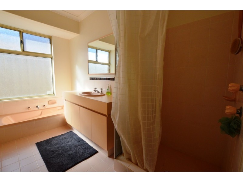 46 Cumberland Way, Waikiki WA 6169