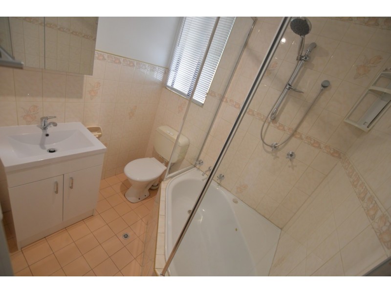 7 Wenn Rd, Singleton WA 6175