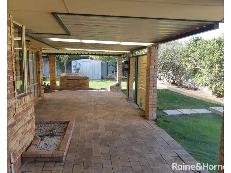 57 Waikiki Road, Safety Bay WA 6169