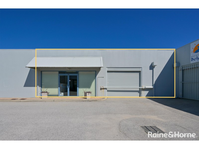2/7 Cessnock Way, Rockingham WA 6168