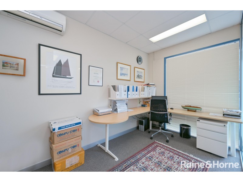 2/7 Cessnock Way, Rockingham WA 6168