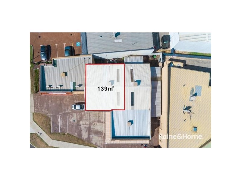 2/18 Livingstone Road, Rockingham WA 6168