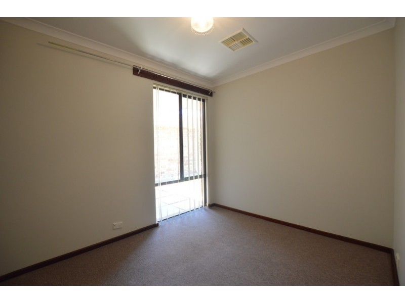 4 Teakdale Close, Safety Bay WA 6169