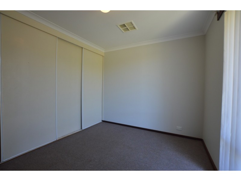 4 Teakdale Close, Safety Bay WA 6169