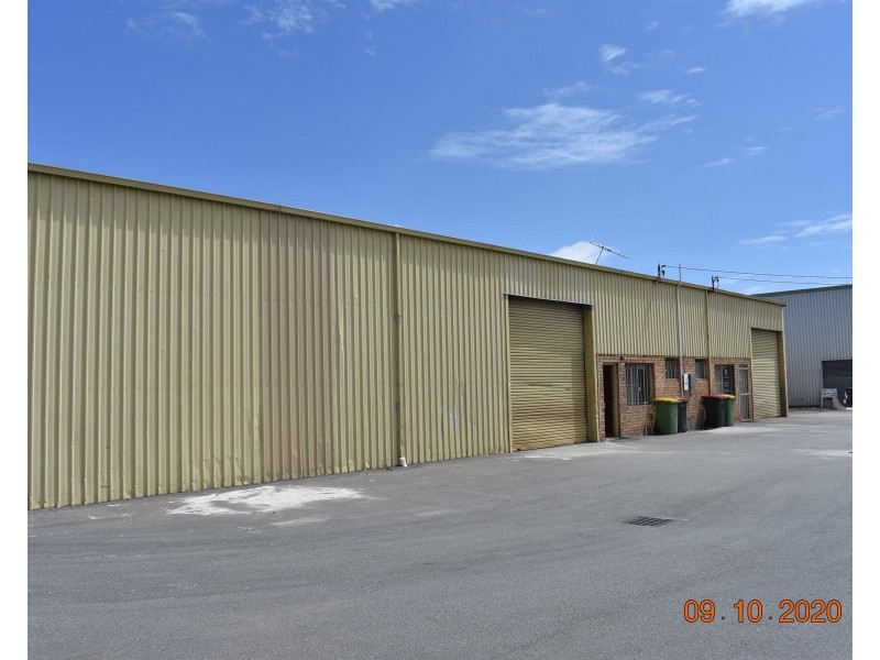 1/4 Savery Way, Rockingham WA 6168
