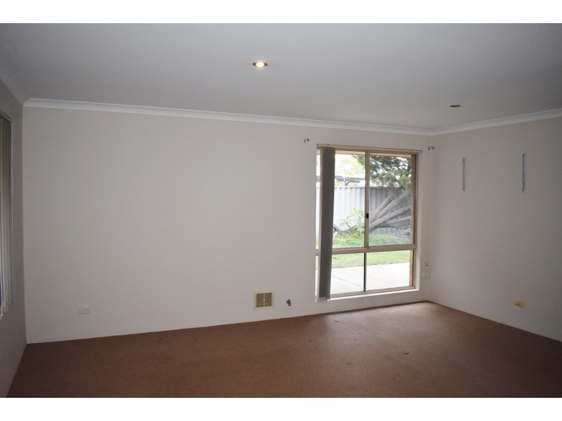 10 Galley Close, Port Kennedy WA 6172