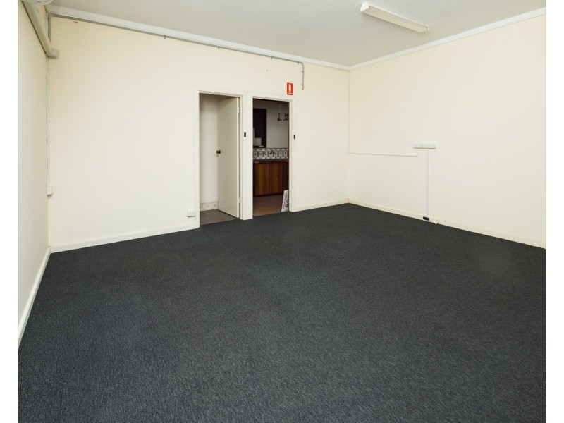 65 Dixon Road, Rockingham WA 6168