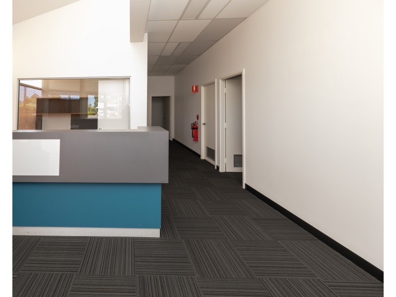 2/14 Livingstone Road, Rockingham WA 6168