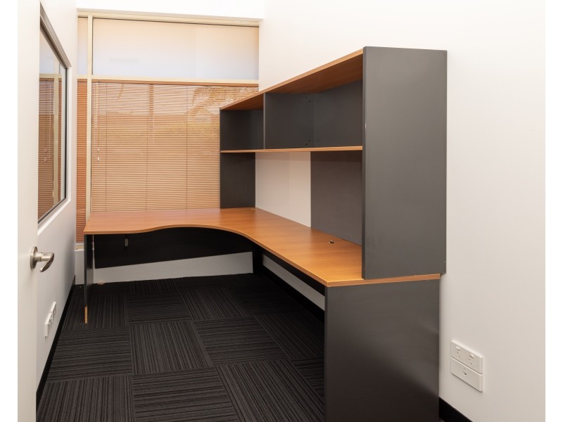 2/14 Livingstone Road, Rockingham WA 6168