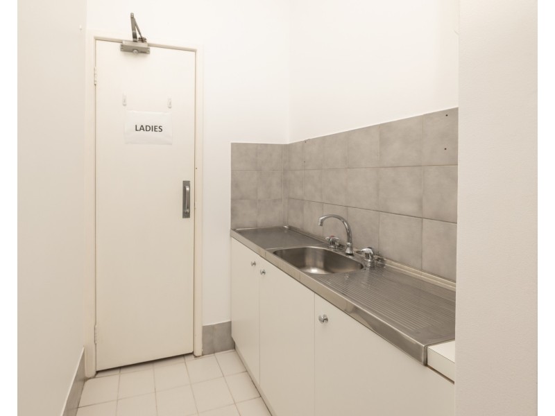 2/14 Livingstone Road, Rockingham WA 6168