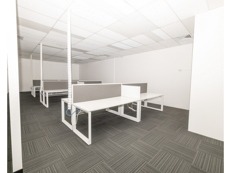 2/14 Livingstone Road, Rockingham WA 6168