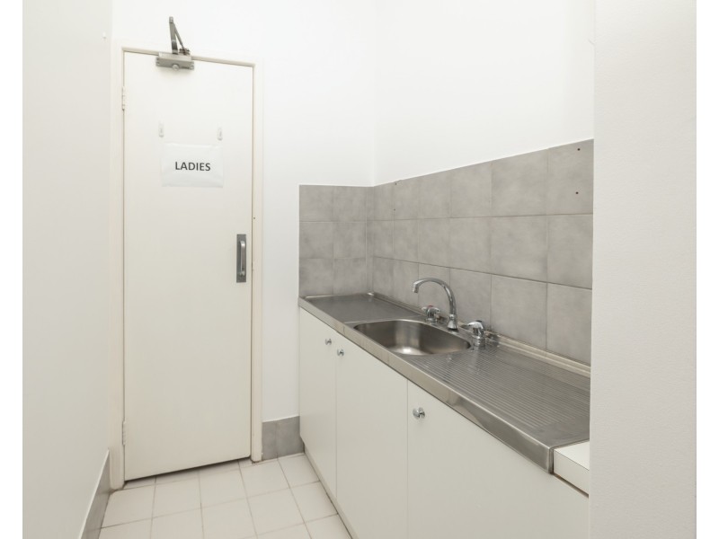 2/14 Livingstone Road, Rockingham WA 6168