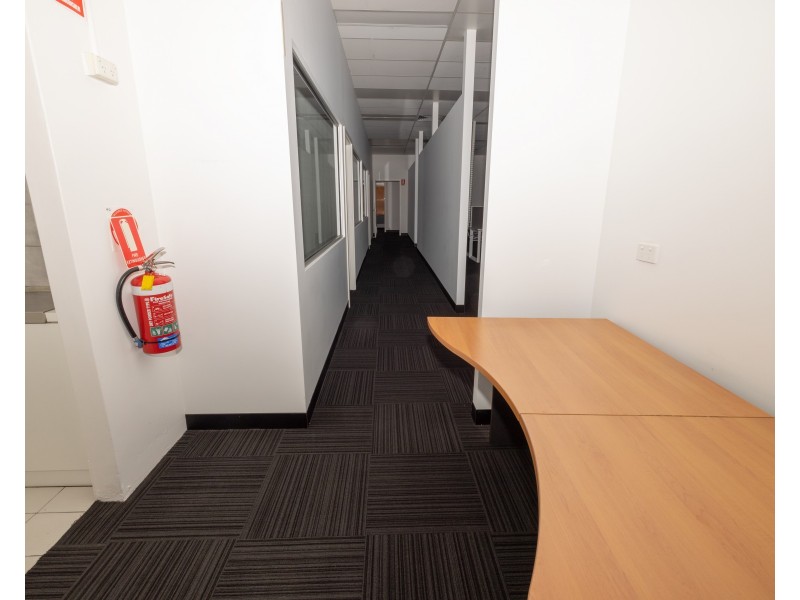 2/14 Livingstone Road, Rockingham WA 6168