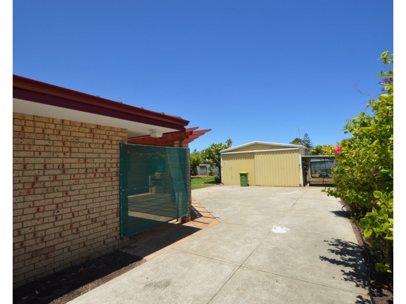 17 Seacrest Street, Safety Bay WA 6169