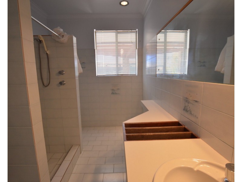 17 Seacrest Street, Safety Bay WA 6169