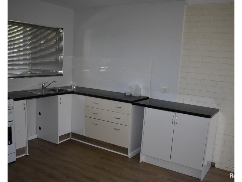 4/12 Harrison Street, Rockingham WA 6168