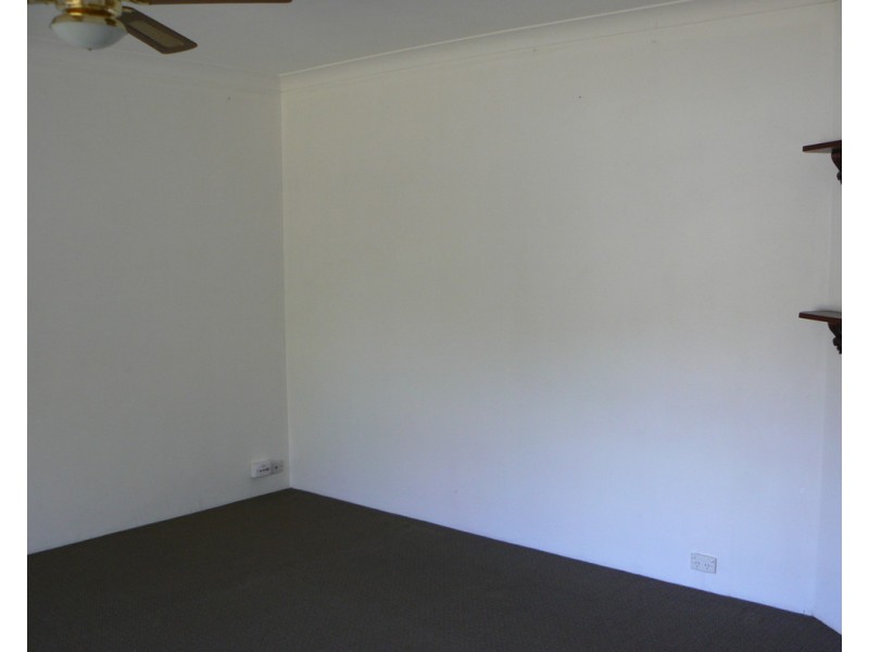 8 Corring Way, Parmelia WA 6167