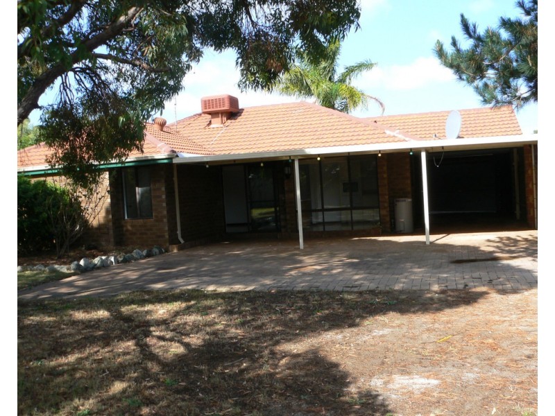 8 Corring Way, Parmelia WA 6167