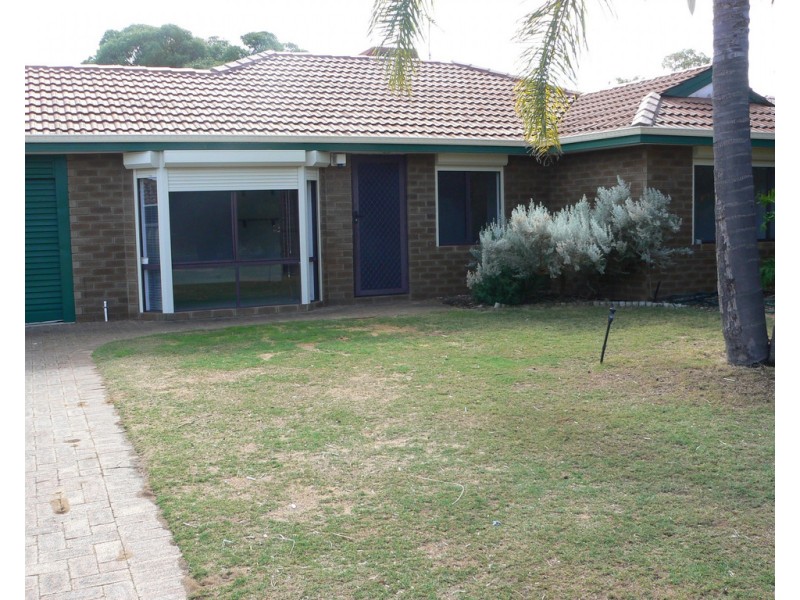 8 Corring Way, Parmelia WA 6167