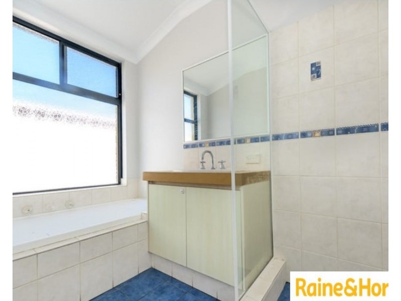 72 Fairview Drive, Waikiki WA 6169