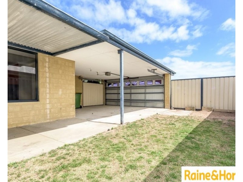 72 Fairview Drive, Waikiki WA 6169