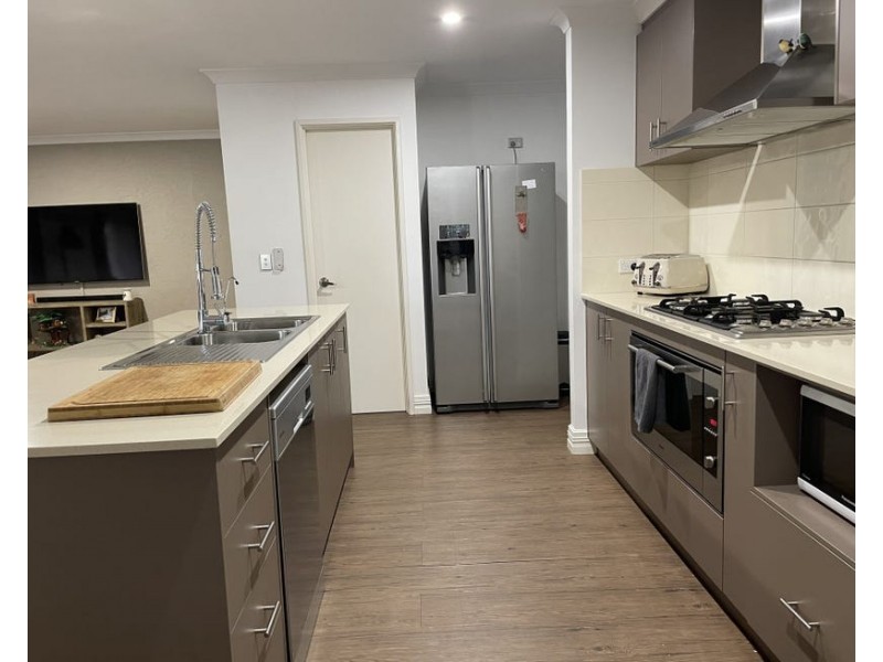 141 Harrington Waters Drive, Waikiki WA 6169