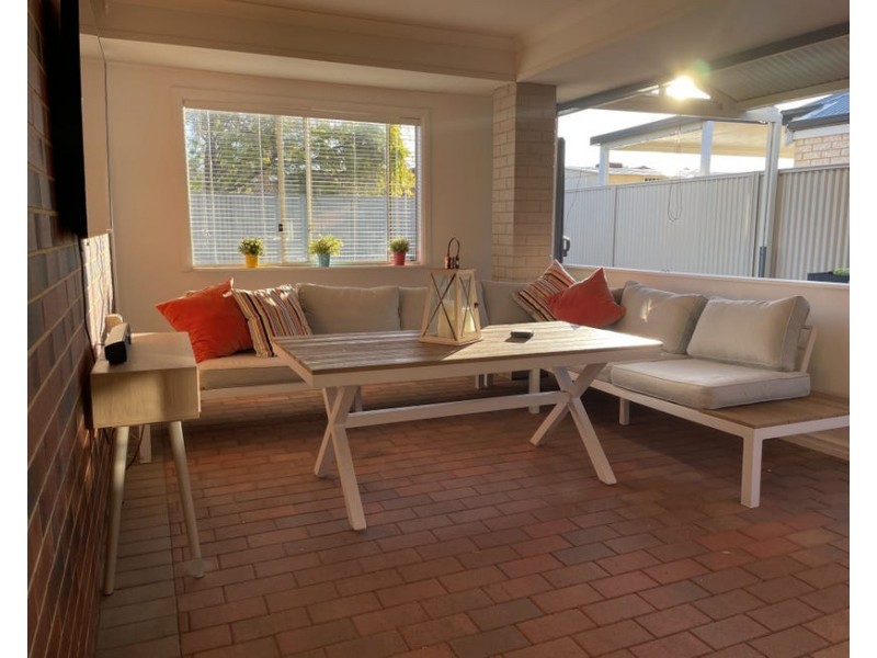 141 Harrington Waters Drive, Waikiki WA 6169