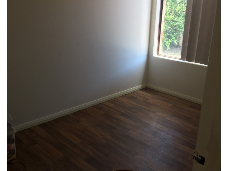 5 A & B Knowle Way, Warnbro WA 6169