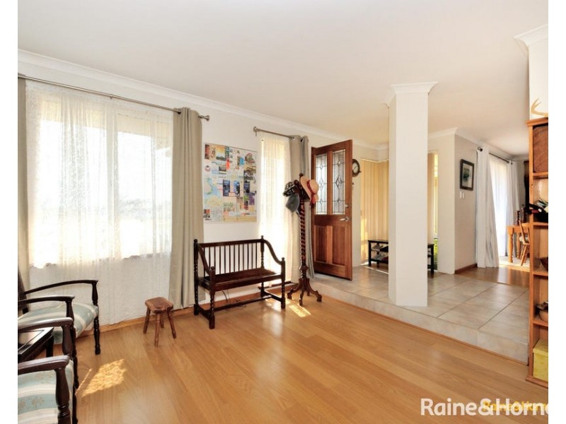 17 Manila Place, Warnbro WA 6169