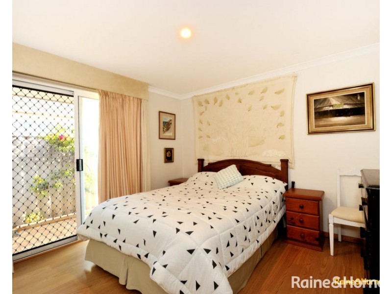 17 Manila Place, Warnbro WA 6169