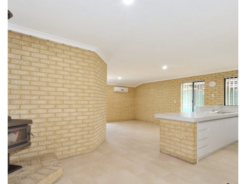 37 Knowle Way, Warnbro WA 6169