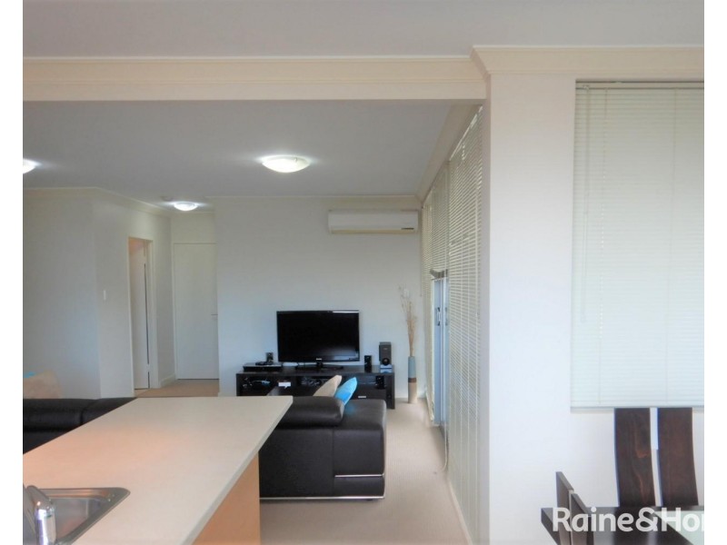 4/15 Kent Street, Rockingham WA 6168