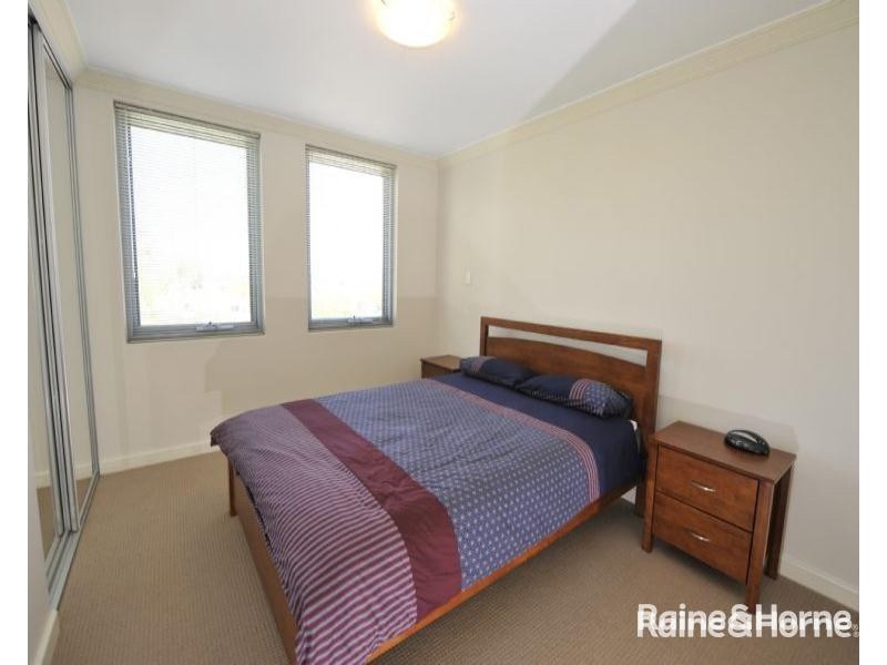 4/15 Kent Street, Rockingham WA 6168