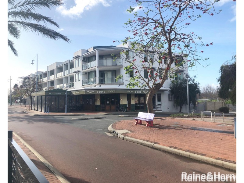 4/15 Kent Street, Rockingham WA 6168