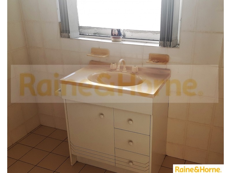 44 Regan Street, Rockingham WA 6168