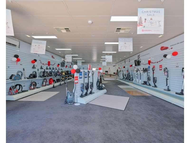 3/8-10 Commodore Drive, Rockingham WA 6168