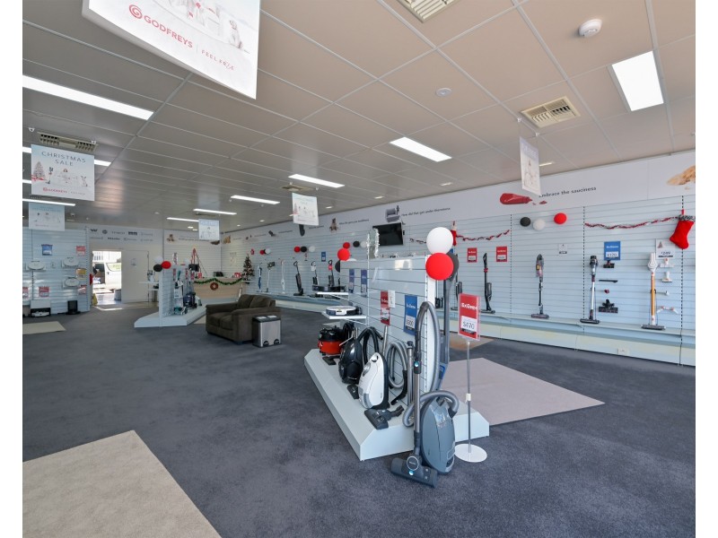 3/8-10 Commodore Drive, Rockingham WA 6168