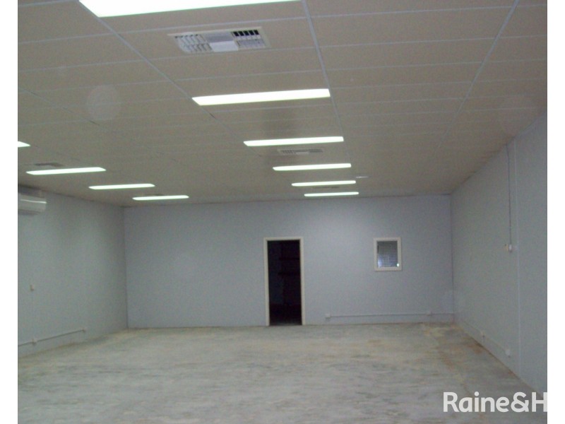 3/8-10 Commodore Drive, Rockingham WA 6168