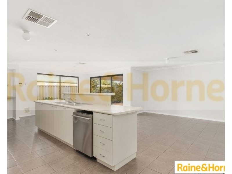 11 Champlain Road, Secret Harbour WA 6173