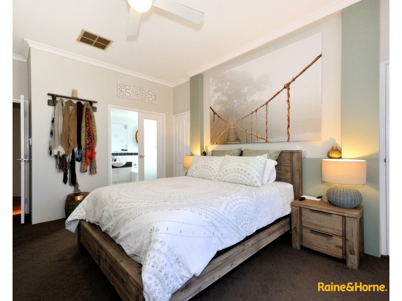 14 Pockett Avenue, Rockingham WA 6168