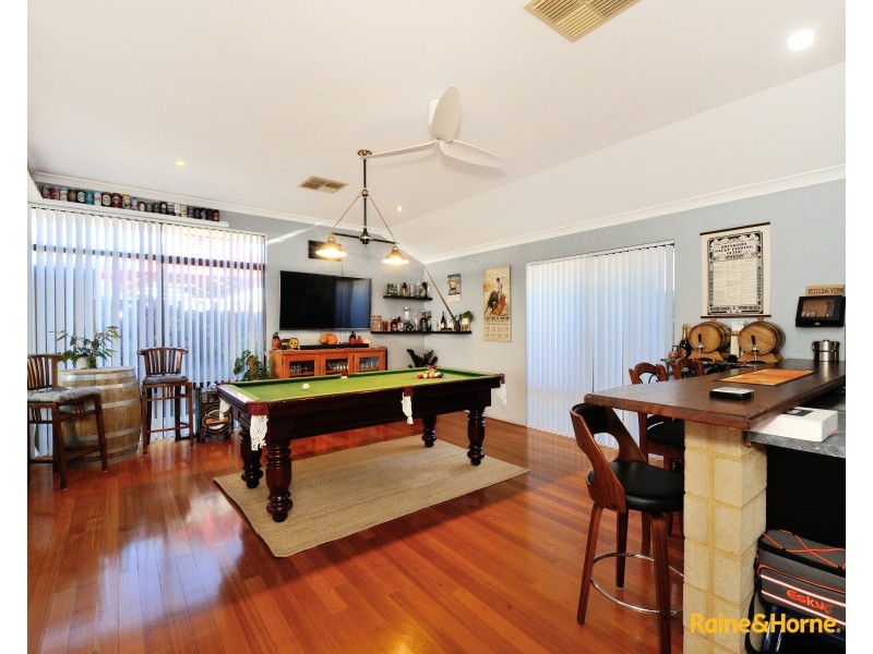 14 Pockett Avenue, Rockingham WA 6168