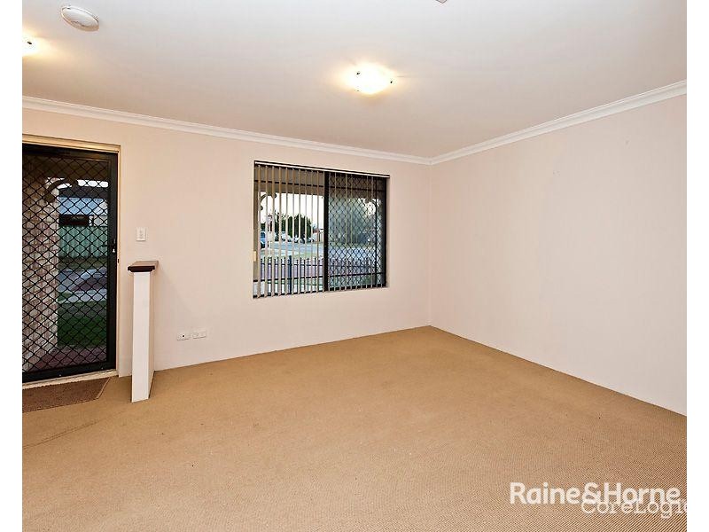 31 Zaragoza Drive, Port Kennedy WA 6172