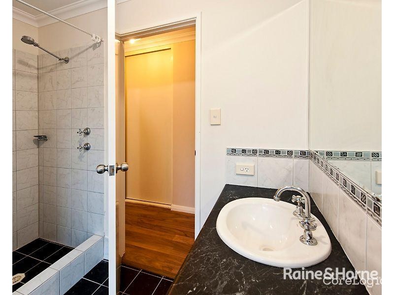 31 Zaragoza Drive, Port Kennedy WA 6172