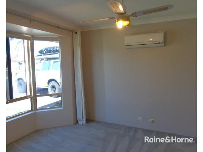 29 Sextant Avenue, Waikiki WA 6169