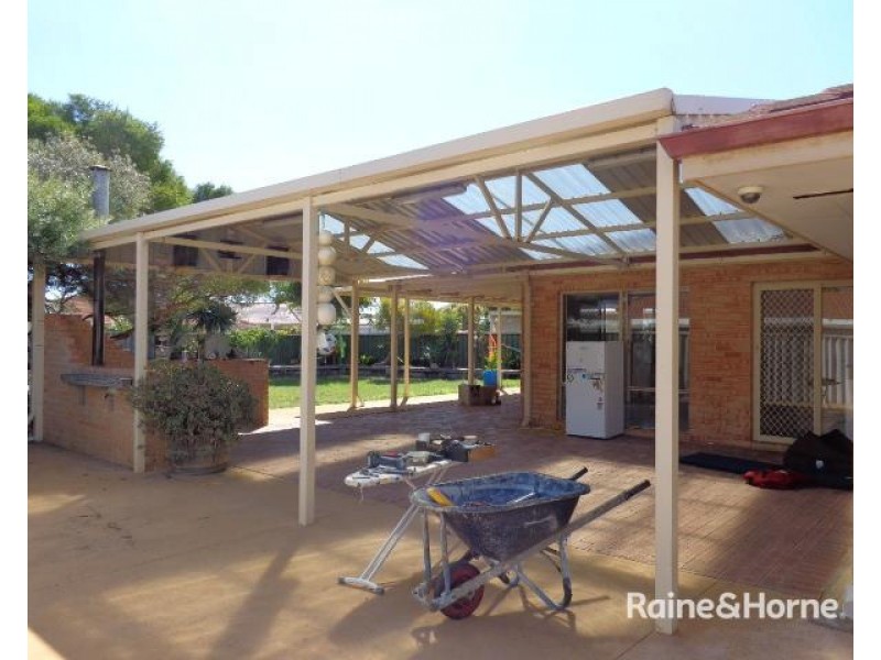 29 Sextant Avenue, Waikiki WA 6169