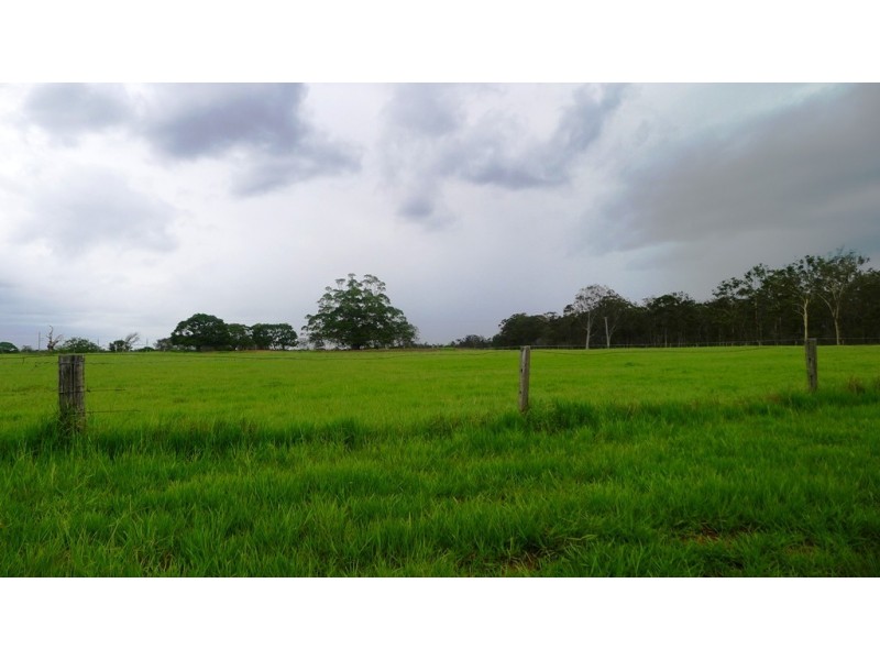 1 Tremlin Dr, Howard QLD 4659