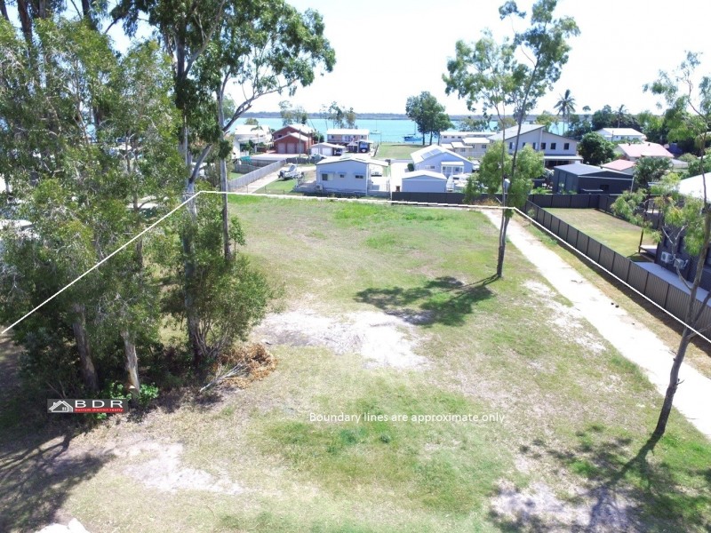 4 Howard Street, Burrum Heads QLD 4659