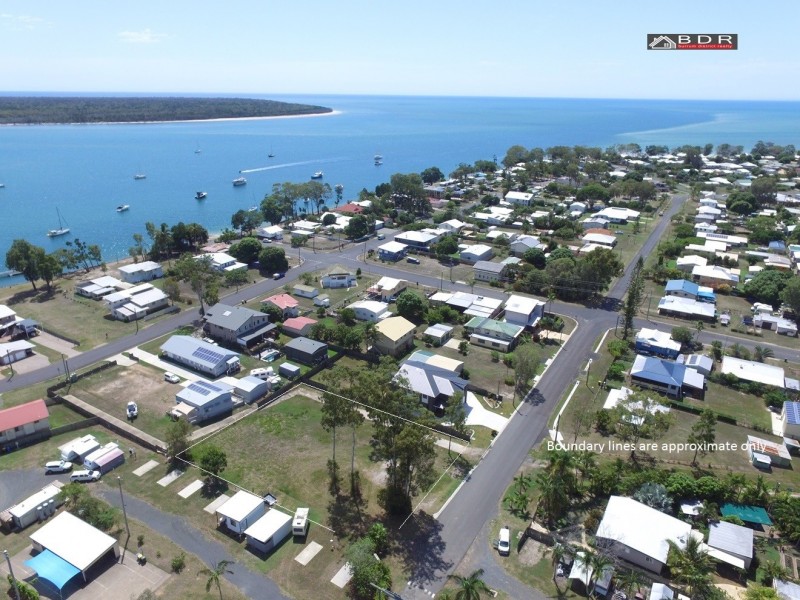4 Howard Street, Burrum Heads QLD 4659