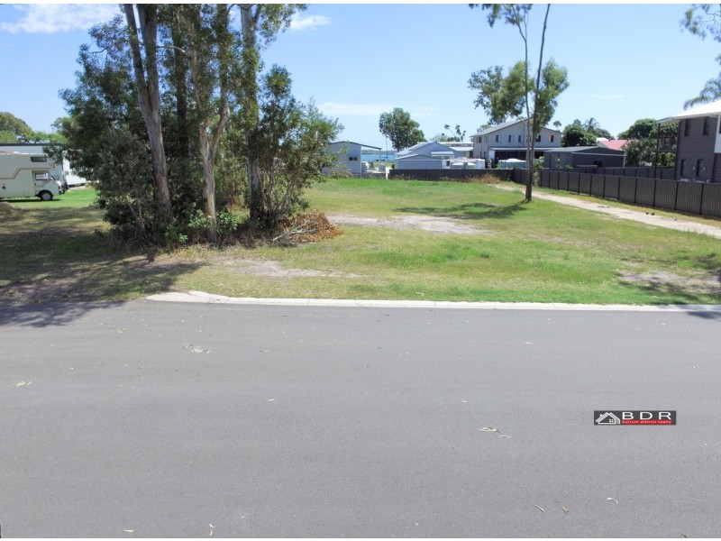 4 Howard Street, Burrum Heads QLD 4659